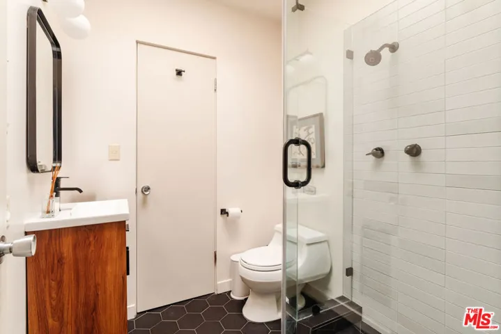3493 Valley Meadow Road, Sherman Oaks, California 91403