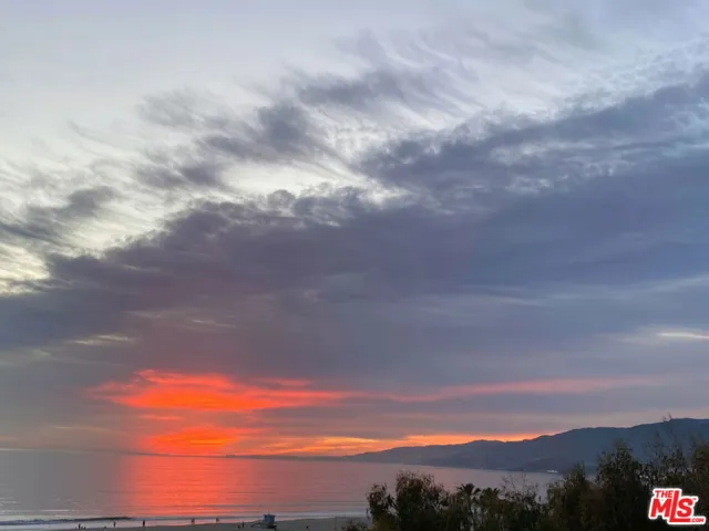 15241 Via De Las Olas, Pacific Palisades, California 90272