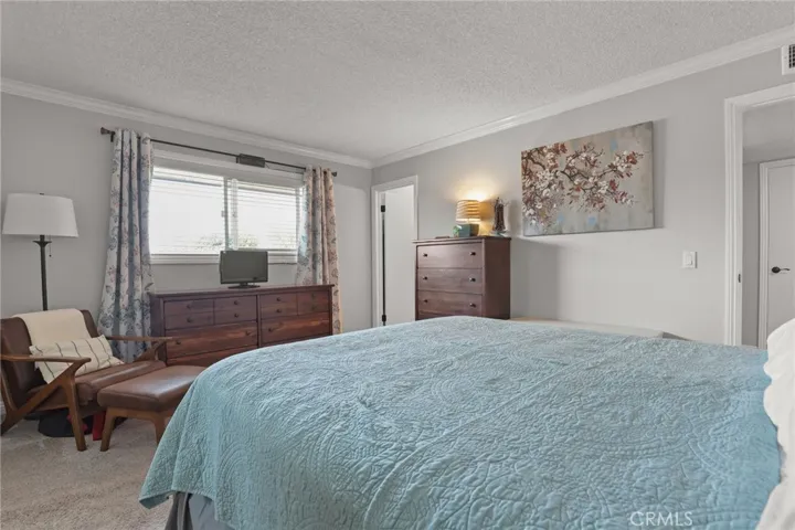 412 Burchett 17, Glendale, California 91203
