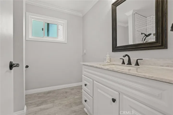 412 Burchett 17, Glendale, California 91203
