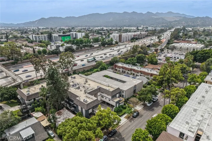 412 Burchett 17, Glendale, California 91203