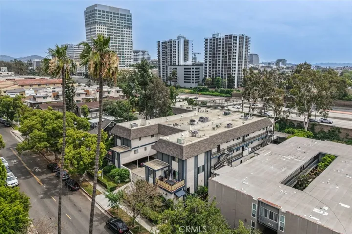 412 Burchett 17, Glendale, California 91203