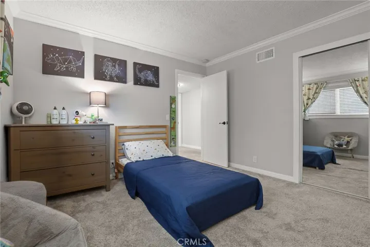 412 Burchett 17, Glendale, California 91203