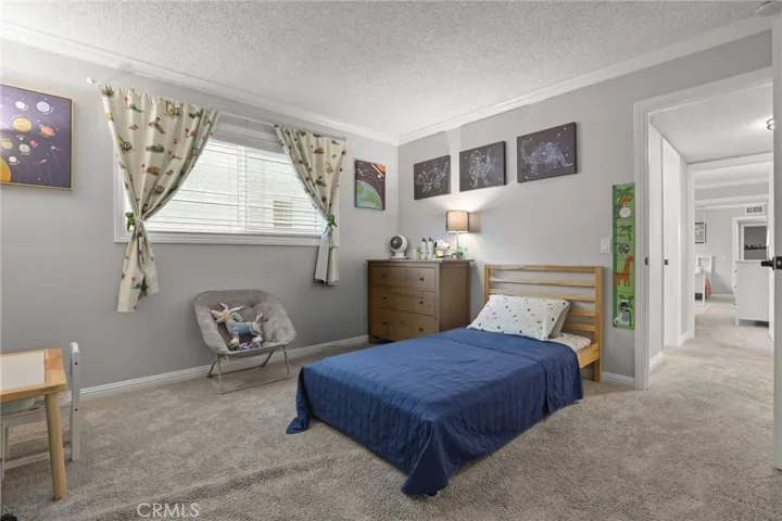 412 Burchett 17, Glendale, California 91203