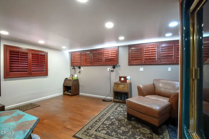 8th-1office1