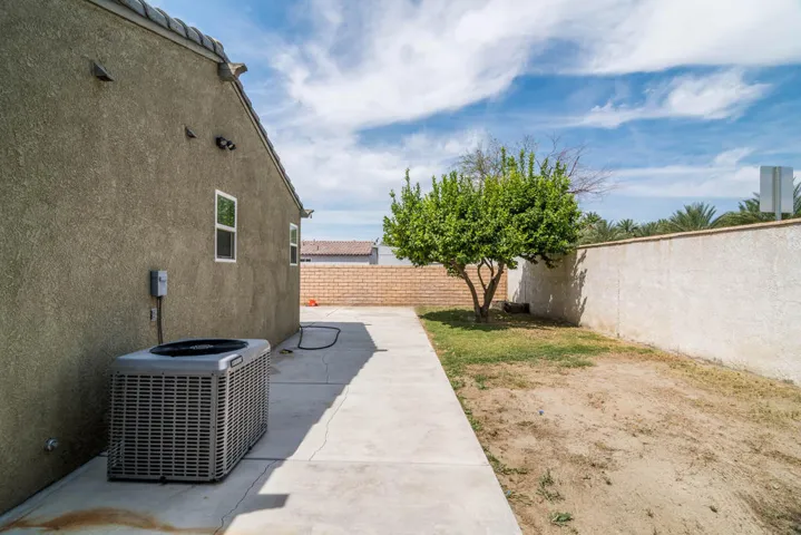 009_84576-vermouth_FNA4245-Edit