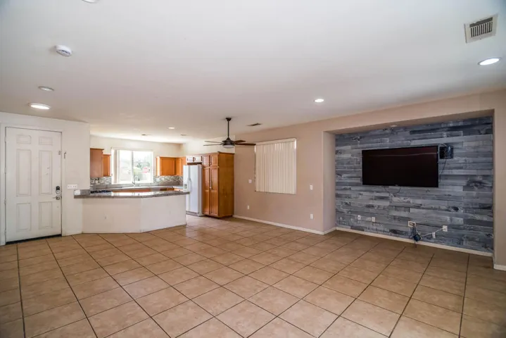 017_84576-vermouth_FNA4295-Edit