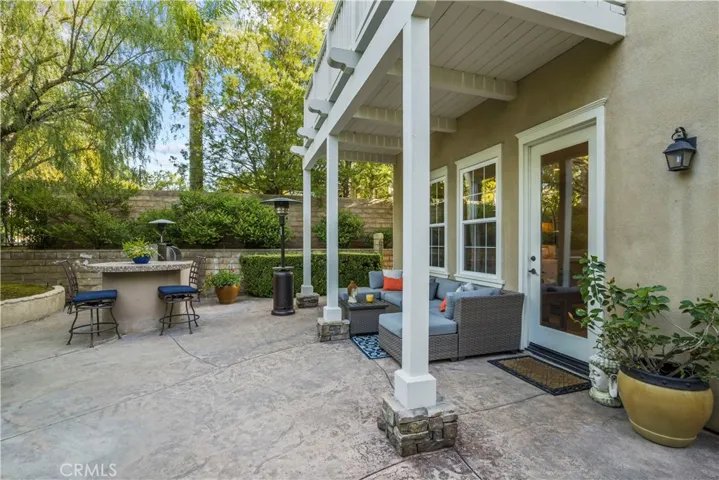 Barbeque/ eating area