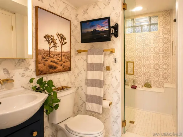 Primary Bath/Spa