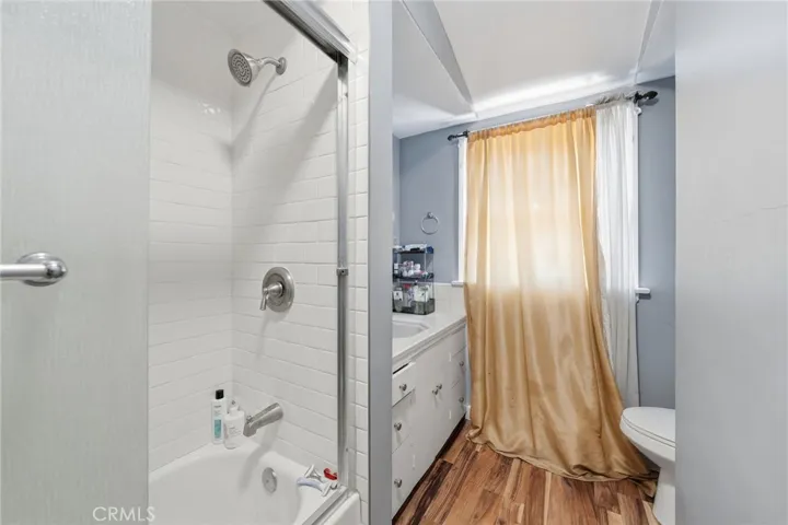 Guest Unit Bath