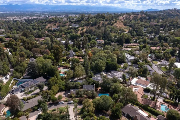 4874 Palo Drive, Tarzana, California 91356