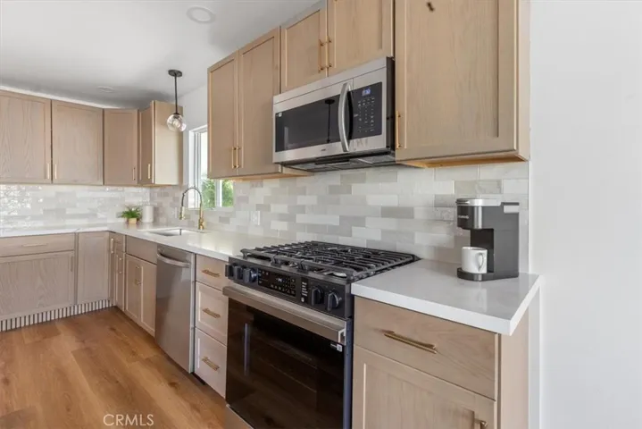 kitchen with quartz counter tops
