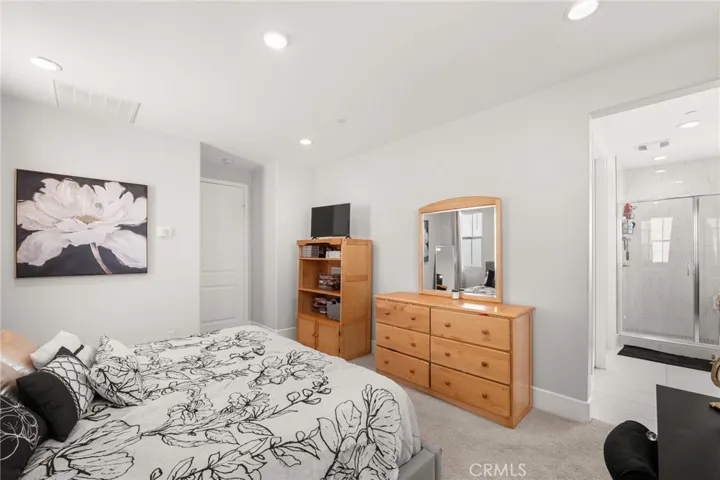 5338 Matera Lane, Fontana, California 92336
