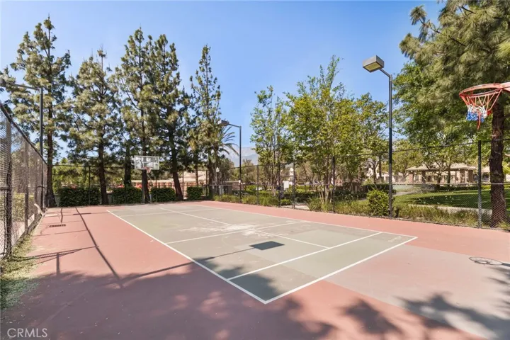 5338 Matera Lane, Fontana, California 92336