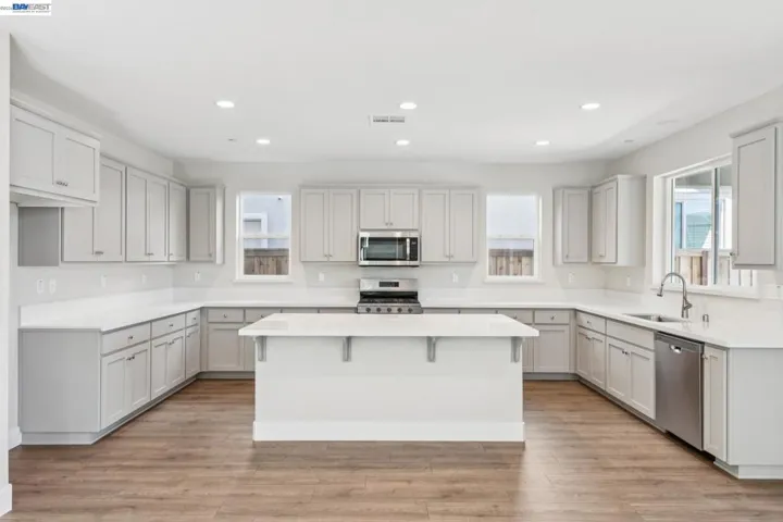 1528 Millennium Way, Fairfield, California 94533