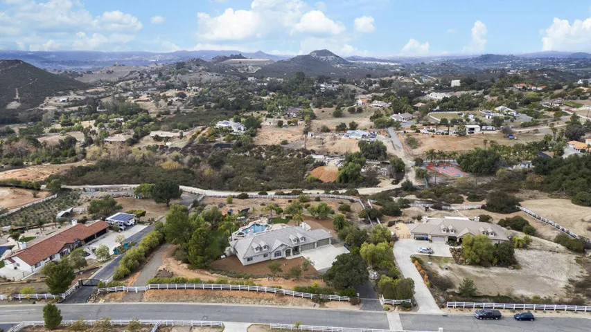 002_050_curb360_real_estate_photography_