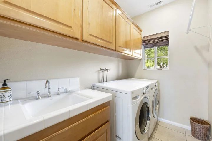 031_020_curb360_real_estate_photography_