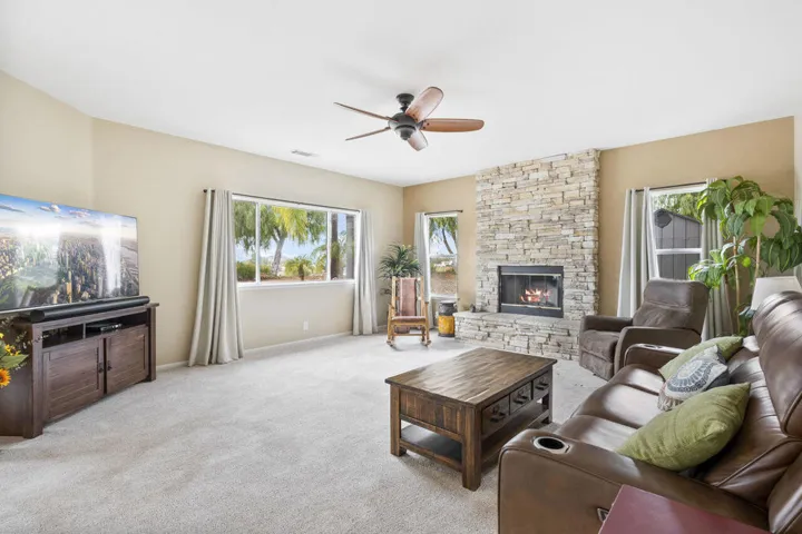 012_015_curb360_real_estate_photography_
