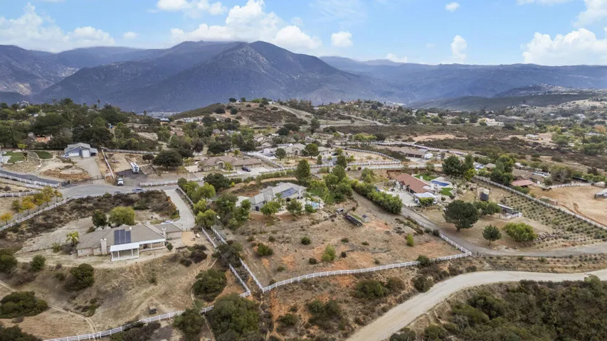 051_053_curb360_real_estate_photography_