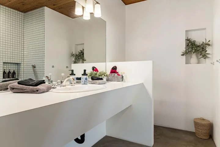 30-web-or-mls-DDDesert_OPMG_0725_030