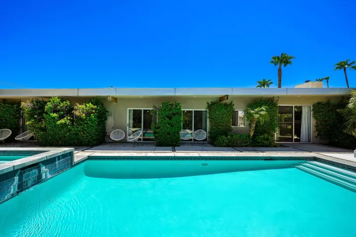 41-web-or-mls-DDPoolFix_OPMG_0725_004