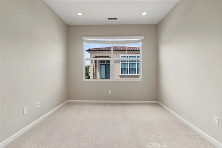 Bedroom/Den
