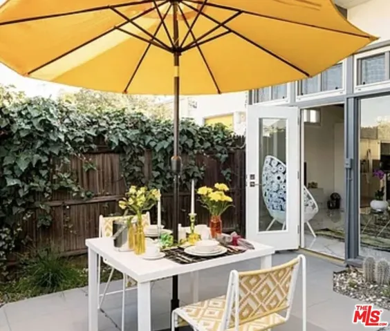 8807 Reading Avenue, Los Angeles, California 90045