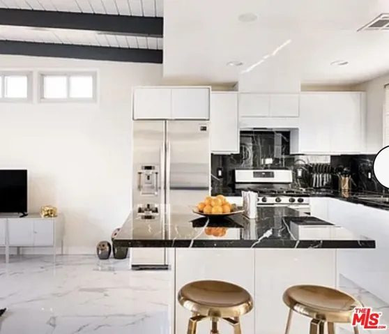 8807 Reading Avenue, Los Angeles, California 90045