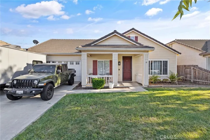 1963 W Merritt, Hanford, California 93230