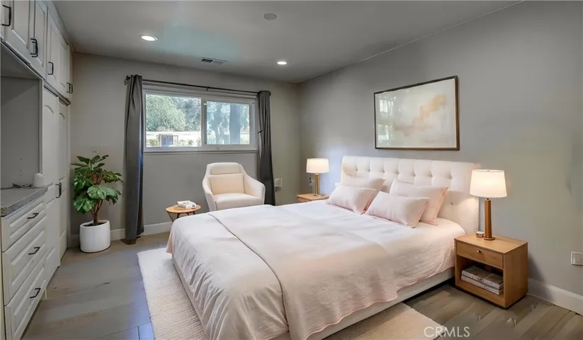 VIRTUAL shot of master with virtual furnishings
