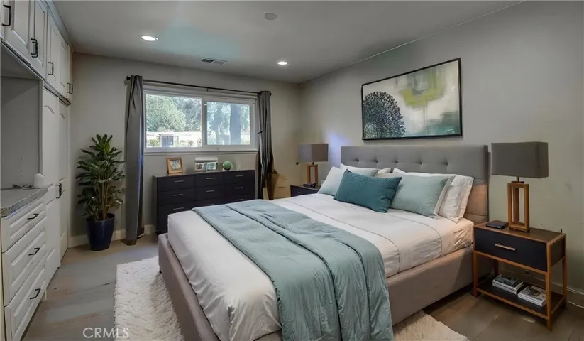 VIRTUAL shot of master with virtual furnishings