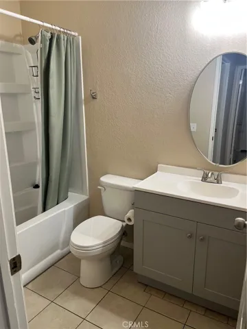 Family bathroom (2nd). New vanity.