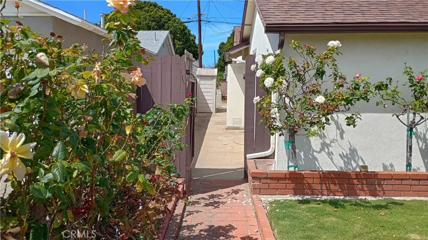 37 Hastings Avenue, Ventura, California 93003