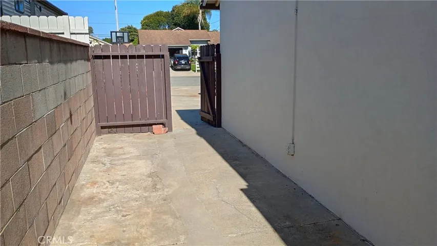 37 Hastings Avenue, Ventura, California 93003