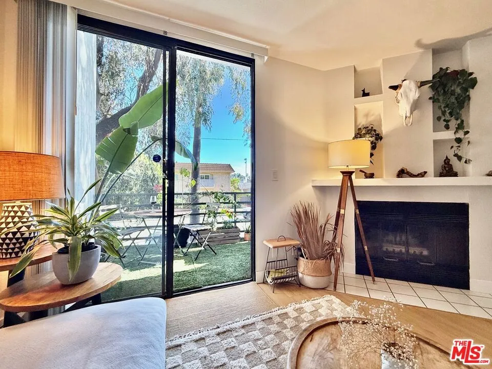 2500 Abbot Kinney Boulevard 6, Venice, California 90291 — photo 5