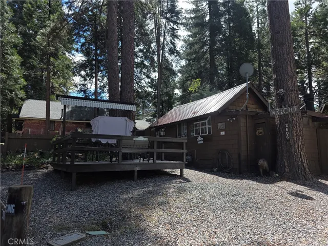 2606 Whispering Pines Way, Running Springs, California 92382