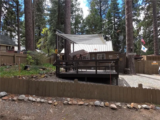 2606 Whispering Pines Way, Running Springs, California 92382