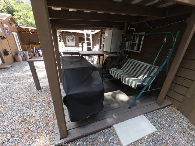 2606 Whispering Pines Way, Running Springs, California 92382