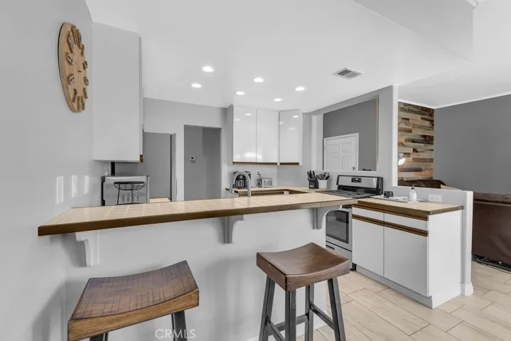 Kitchen couter