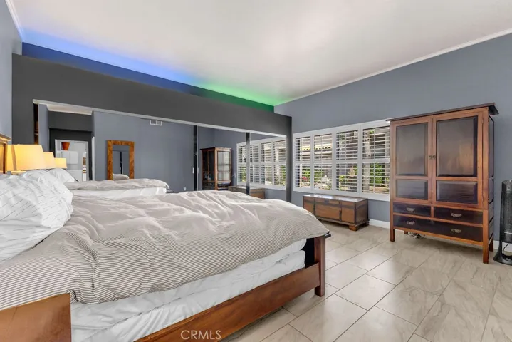 Mian Bedroom