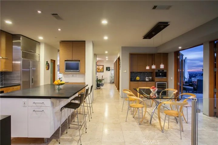 19631 Crestknoll, Yorba Linda, California 92886