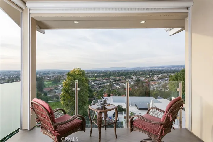 19631 Crestknoll, Yorba Linda, California 92886