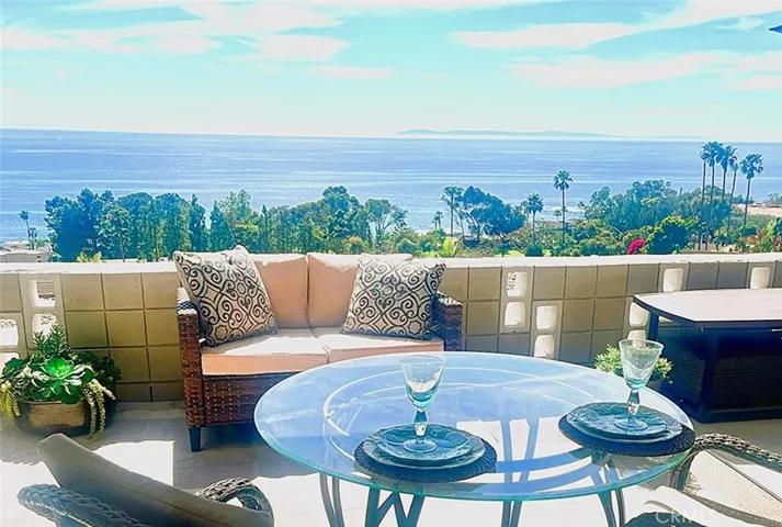 Dine al fresco while enjoying the ocean view!