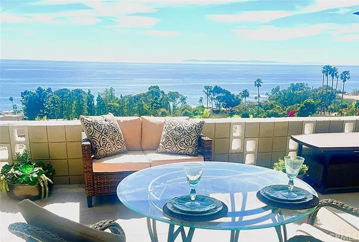 Dine al fresco while enjoying the ocean view!