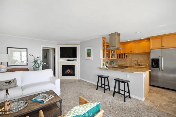 Light and cheerful open concept