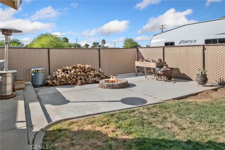 14837 Melbourne, Hesperia, California 92345
