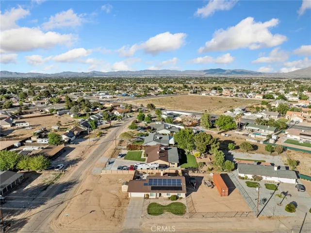 14837 Melbourne, Hesperia, California 92345