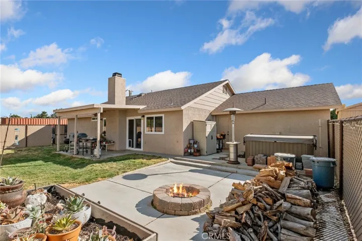 14837 Melbourne, Hesperia, California 92345