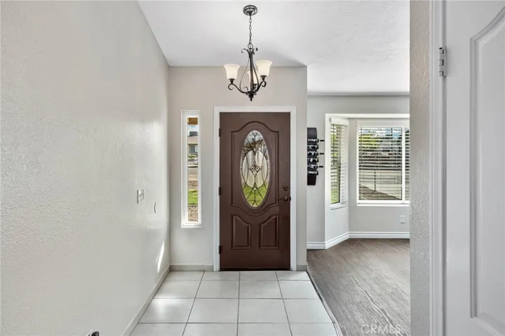 14837 Melbourne, Hesperia, California 92345