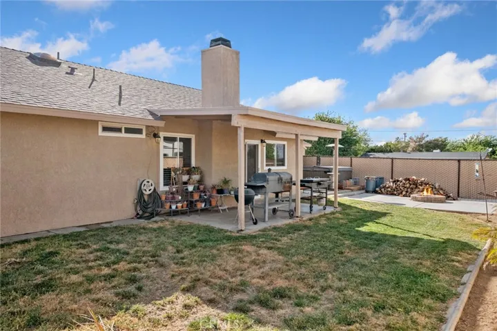 14837 Melbourne, Hesperia, California 92345